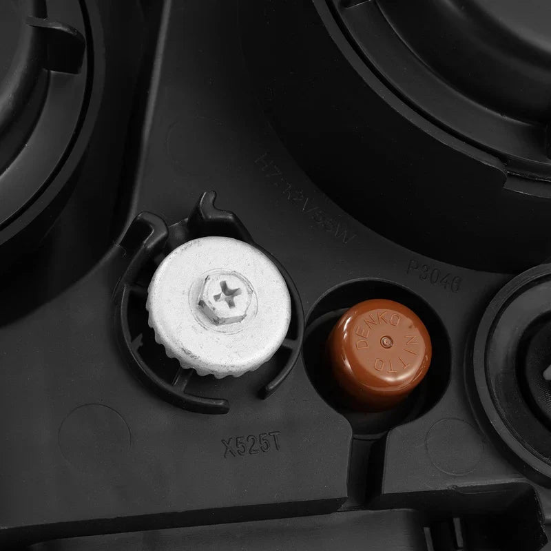 AlphaRex (PRO-Series) 2011-2020 Toyota Sienna Halogen Projector Headlights - Alpha-Black