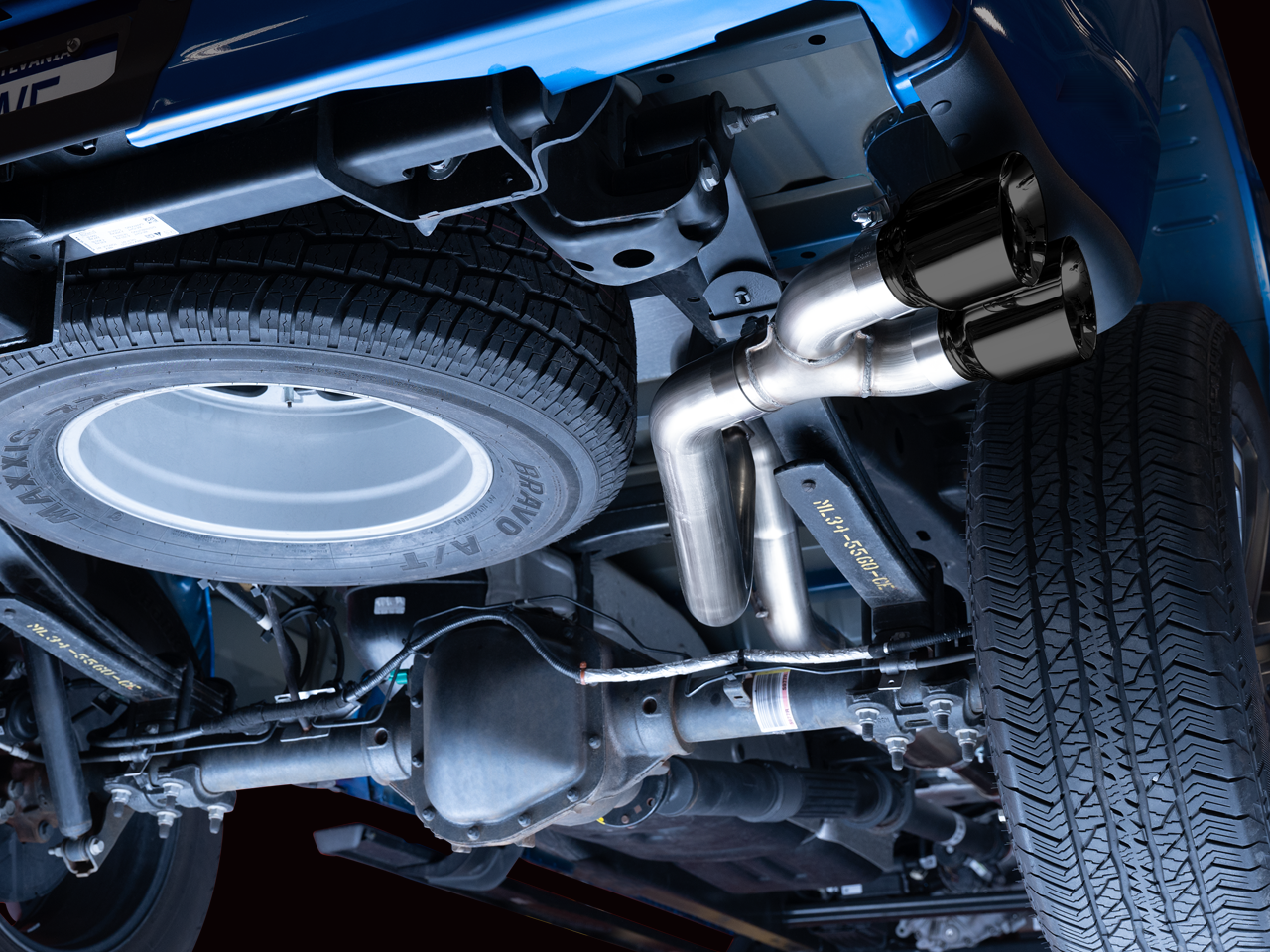 AWE 0FG Dual Side Exit Exhaust for '21+ Ford F-150 - 4.5" Diamond Black Tips