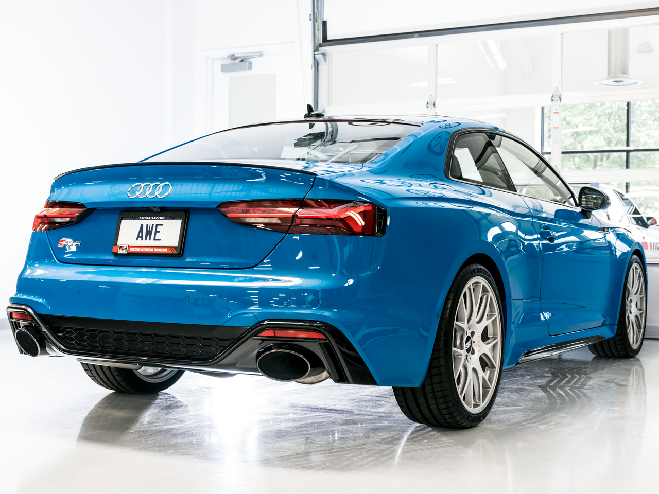 AWE Touring Edition Exhaust for Audi B9.5 RS 5 Coupe - Non-Resonated - Diamond Black RS-style Tips