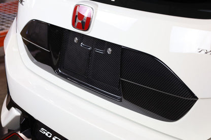 APR Performance License Plate Backing (Carbon) For 2017-2021 Honda Civic Type R (FK8)