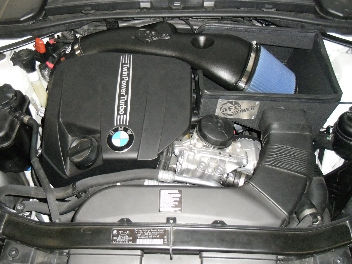 Magnum FORCE Stage-2 Cold Air Intake System w/ Pro 5R Media BMW 135i (E82/88) / 335i (E90/92/93) 11-13 L6-3.0L (t) N55