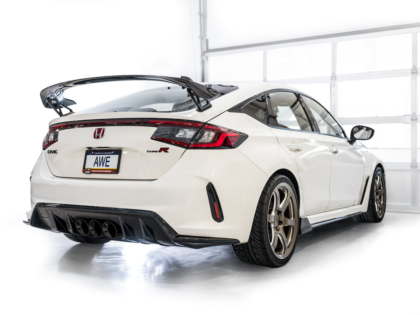 AWE Touring Edition Exhaust for FL5 Civic Type R - Triple Diamond Black Tips