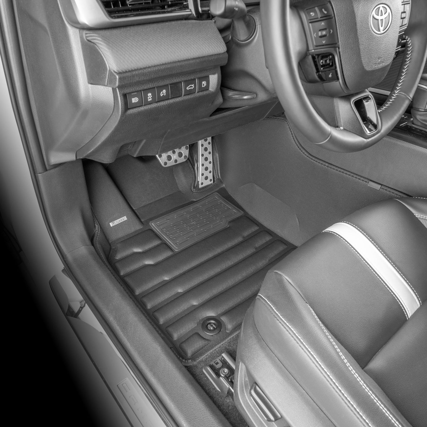 Toyota Camry Hybrid AWD