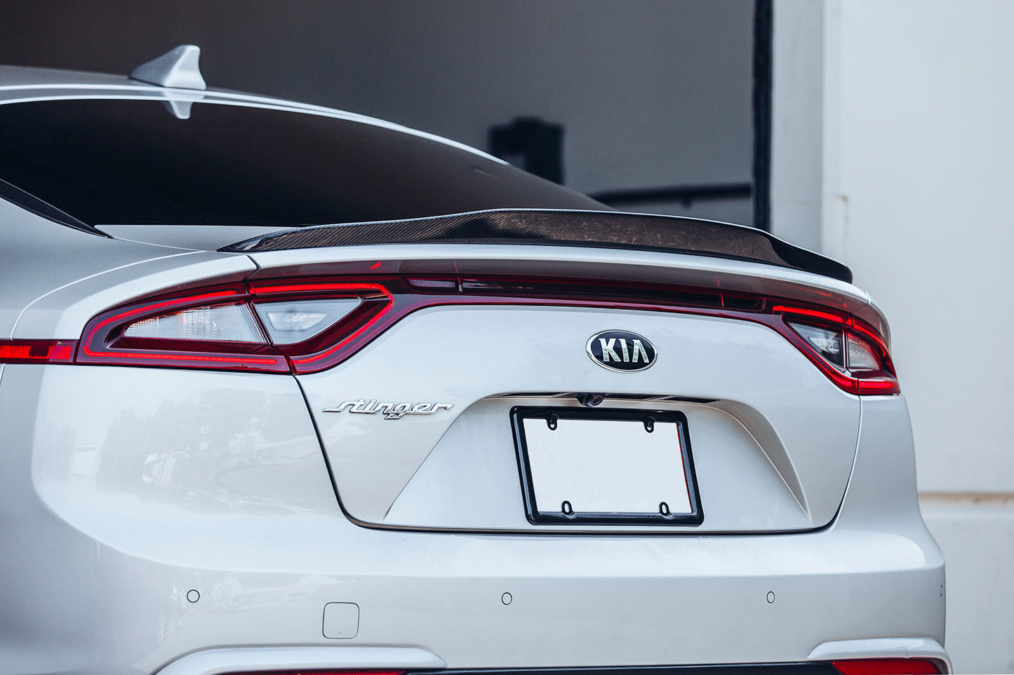 2018-2023 Kia Stinger Carbon Fiber Rear Spoiler B-Style