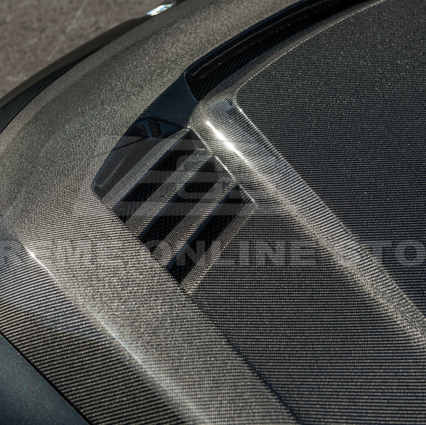 2023-Up BMW G87 M2 | V Style CARBON FIBER Front Vented Heat Extraction Hood