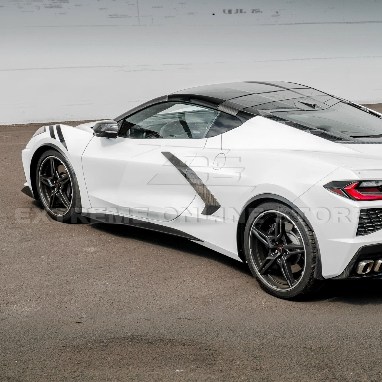 Chevrolet Corvette C8 DRY CARBON FIBER Side Wheel Fender