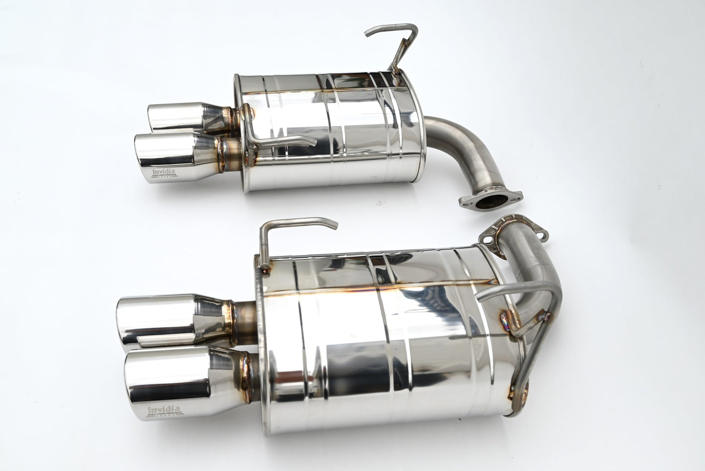 Invidia 22-Up Subaru WRX Axle Back Q300 3.5" Rolled Dual Wall S.S. Tip Exhaust