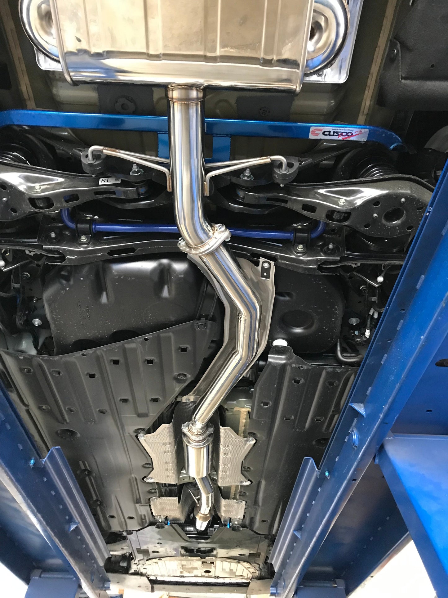 Invidia 17-21 Honda Civic Type-R FK8 Q300 Titanium tip Cat-back Exhaust