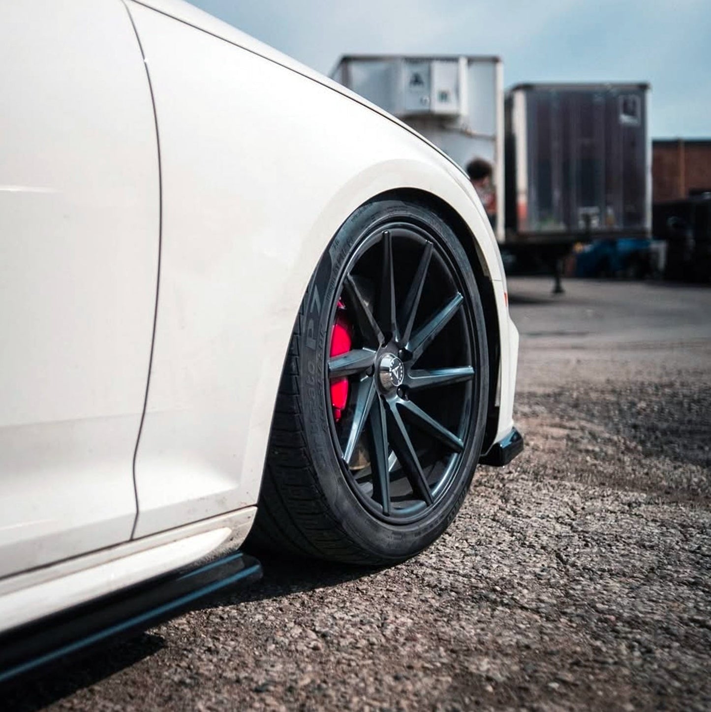 Audi A4 B9 AWD (17+)