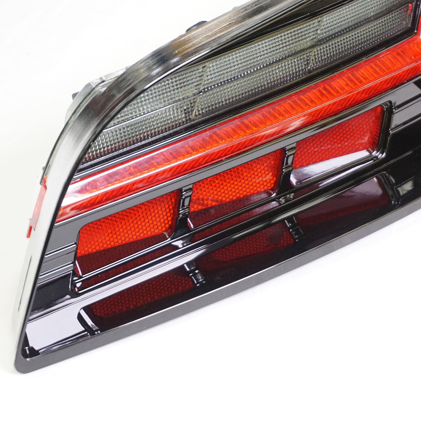 JDM Style LED Sequential Tail Lights (Black Chrome Housing) For 2000-2003 Honda S2000 (AP1)