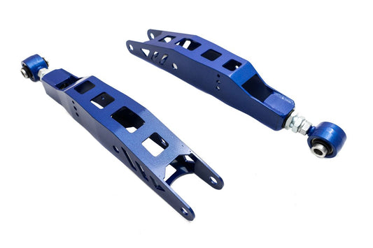 Megan Racing Rear Lower Control Arm for Lexus IS200/IS300 01-05 - MRC-LX-0322