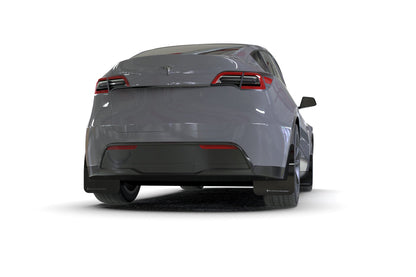 RALLY ARMOR UR MUD FLAPS: 2020–2023 TESLA MODEL Y